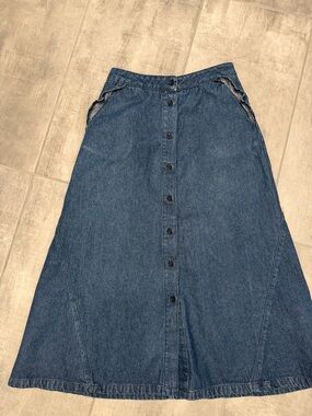 Maje Mid-Blue Denim Skirt with Front Buttons
